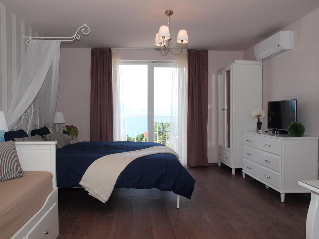 Guesthouse Olei มาลินสกา ภายนอก รูปภาพ